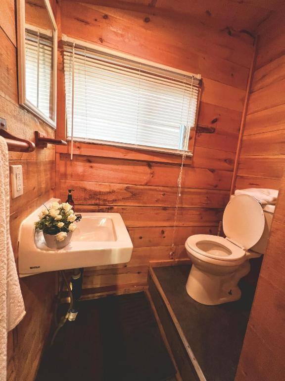 Muskoka Escape Hotel พอร์ตคาร์ลิง ภายนอก รูปภาพ