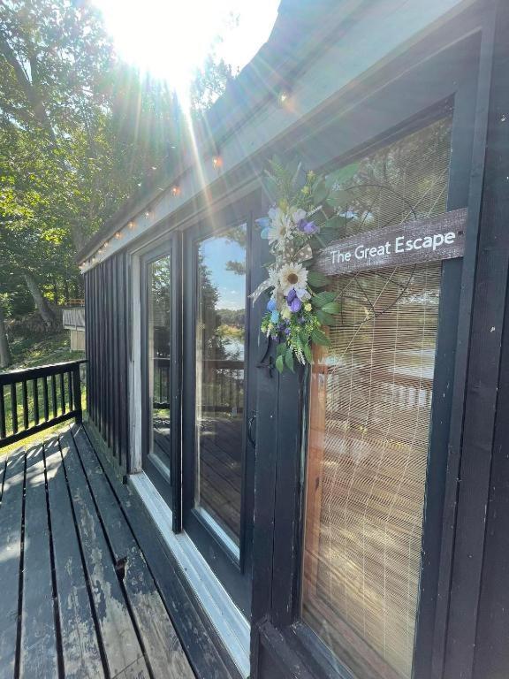 Muskoka Escape Hotel พอร์ตคาร์ลิง ภายนอก รูปภาพ